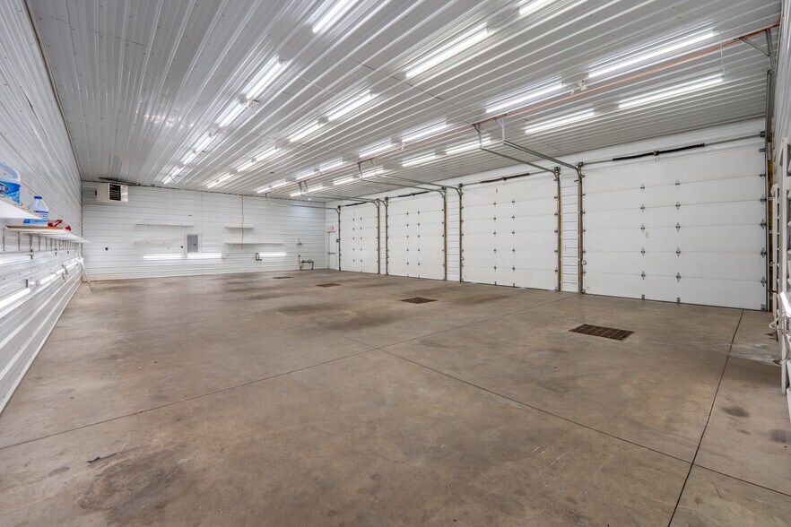More Photos Of 4907 State Route 982, Latrobe Auto Repair For Sale
