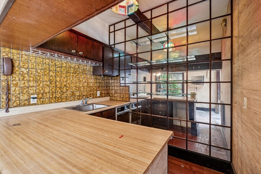 More Photos Of 19 Danvers St, San Francisco Apartments For Sale