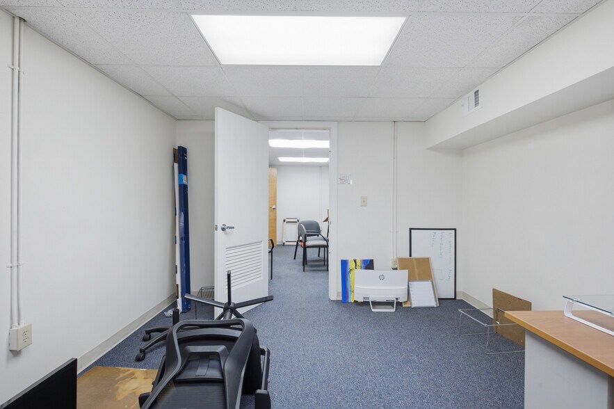 More Photos Of 201 New Bridge St, Jacksonville Office Residential For Sale