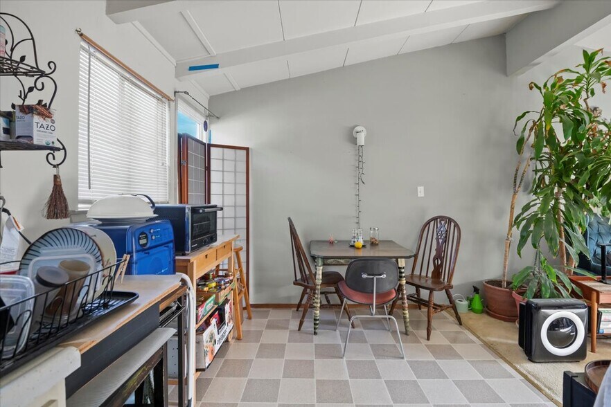 More Photos Of 84 Monte Vista Ave, Oakland Apartments For Sale