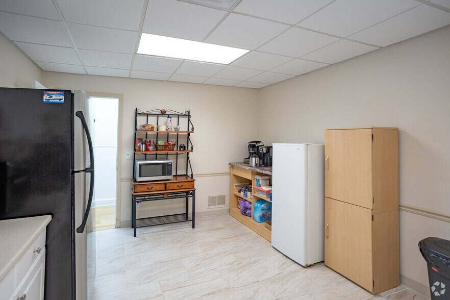 More Photos Of 3471-3475 Babcock Blvd, Pittsburgh Storefront Retail Office For Lease