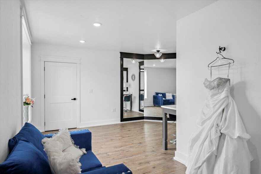 More Photos Of 1972 FM 857, Grand Saline Trailer Camper Park For Sale