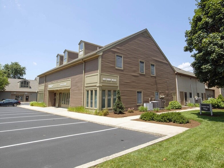More Photos Of 600 Eden Rd, Lancaster Medical For Lease