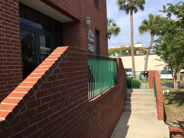 More Photos Of 24 W Chase St, Pensacola Office For Lease