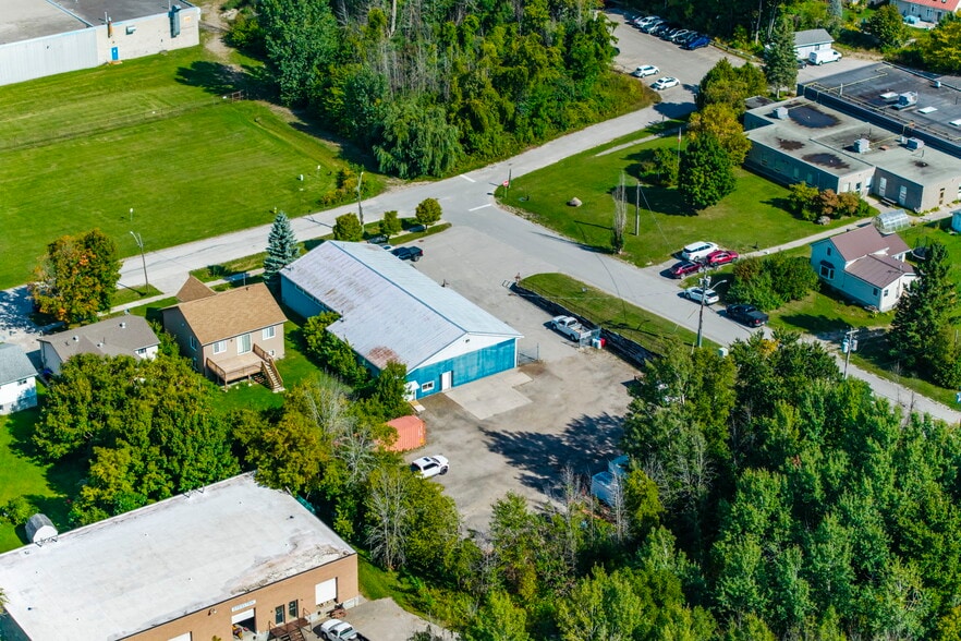 More Photos Of 169 Elizabeth St, Midland Industrial For Sale