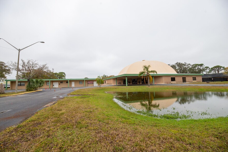 More Photos Of 6990 142nd Ave, Largo Religious Facility For Sale