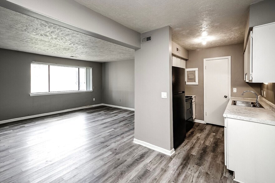 More Photos Of 10505 Evans Plz, Omaha Apartments For Sale