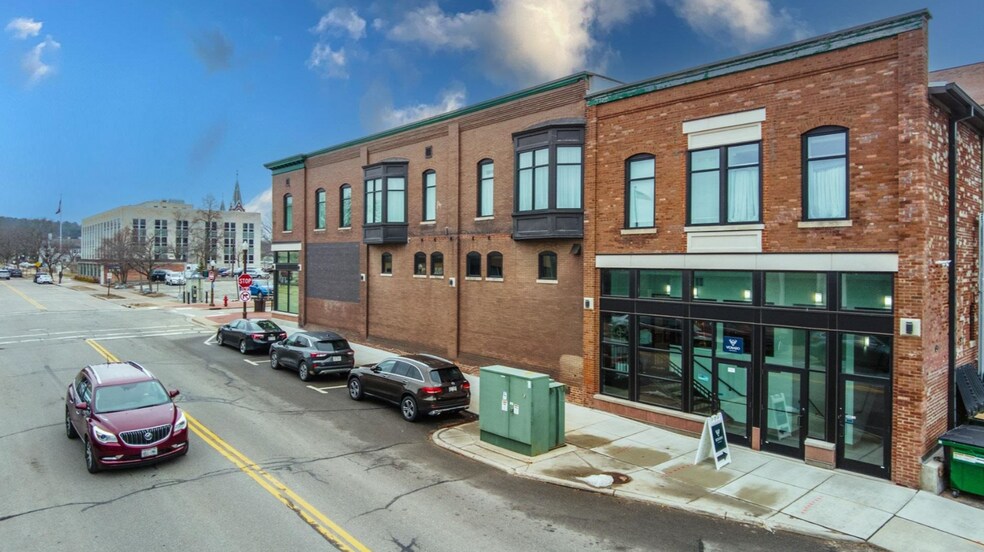 Primary Photo Of 209 Grant St, Wausau Restaurant For Sale