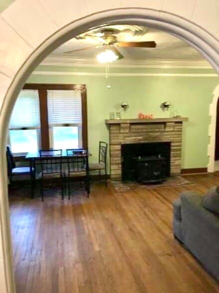 More Photos Of 809 N Walnut St, Bloomington Apartments For Sale