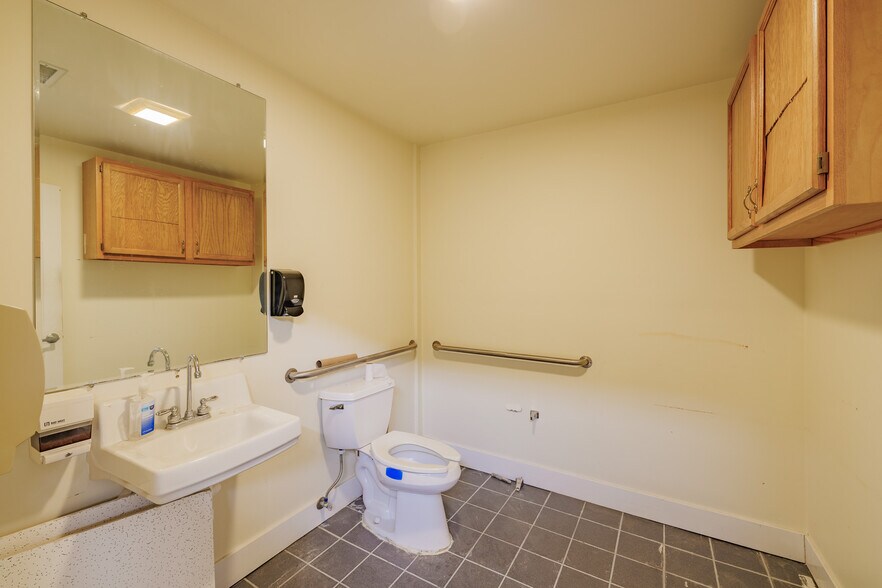 More Photos Of 218 Gay St, Erwin Loft Creative Space For Sale