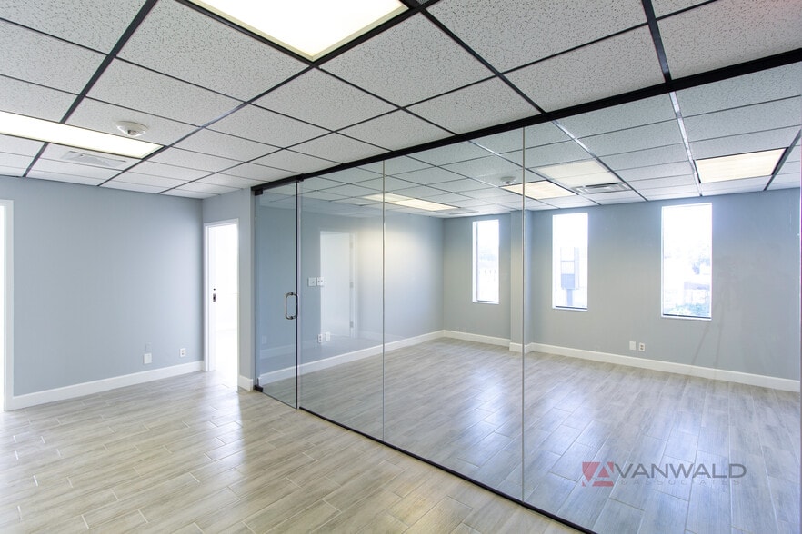 More Photos Of 9385 N 56th St, Temple Terrace General Retail For Lease