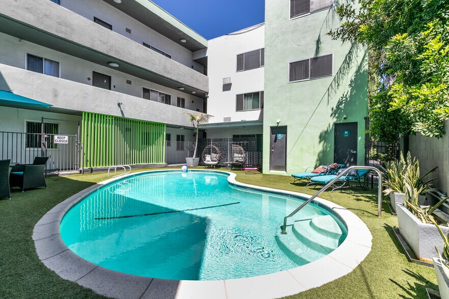 More Photos Of 1595 E Chevy Chase Dr, Glendale Apartments For Sale