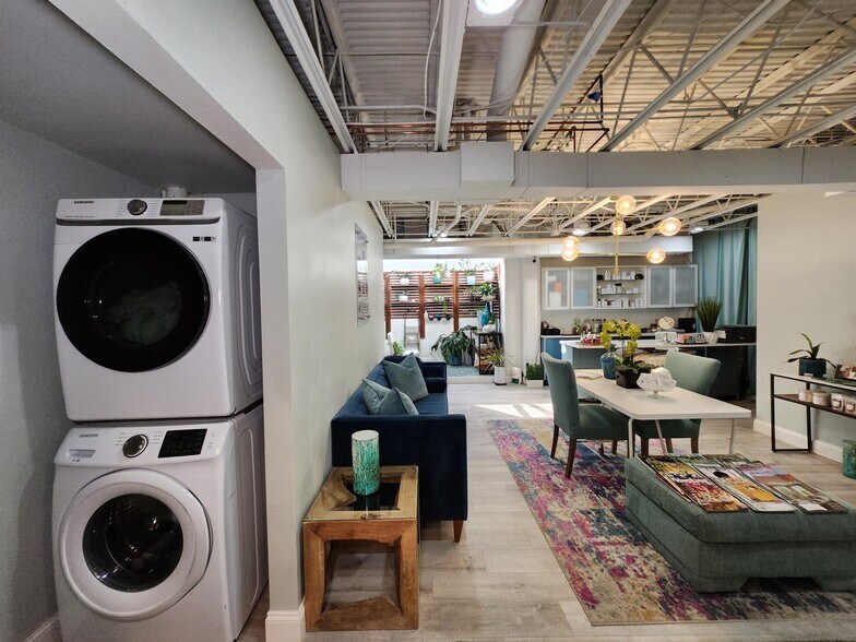 More Photos Of 2217 Packard St, Ann Arbor Loft Creative Space For Lease