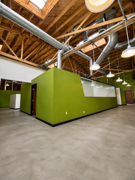 More Photos Of 1410 S Centinela Ave, Los Angeles Storefront Retail Office For Lease