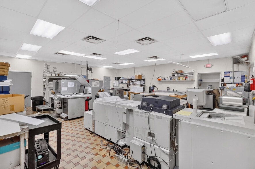 More Photos Of 119 Main St, Auburndale Storefront Retail Office For Sale