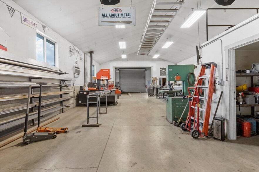 More Photos Of 802 E Vilas Rd, Medford Light Manufacturing For Sale