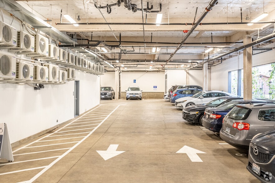 More Photos Of 1905 NW 23rd Ave, Portland Apartments For Lease