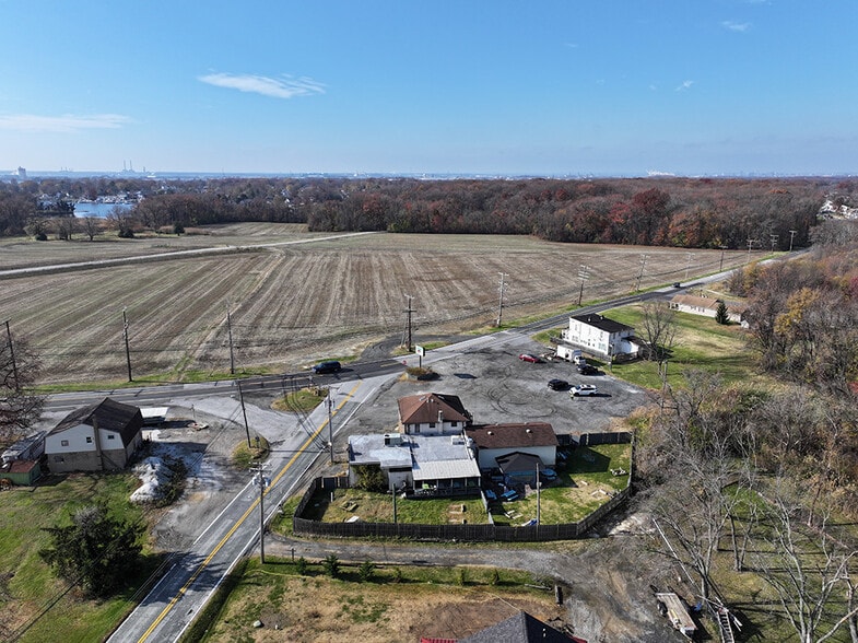 More Photos Of 8214 North Point Rd, Edgemere Flex For Sale