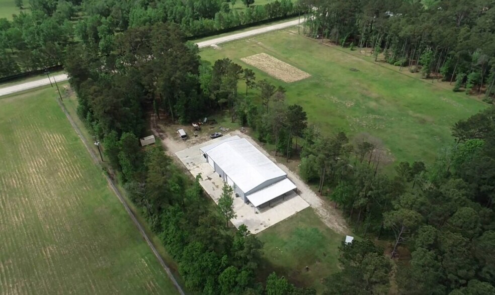 More Photos Of 202 W Stroker Rd, Crosby Warehouse For Sale