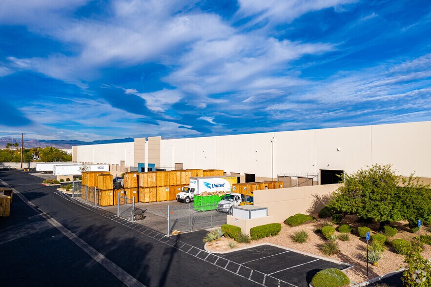 More Photos Of 6615 Escondido St, Las Vegas Warehouse For Lease