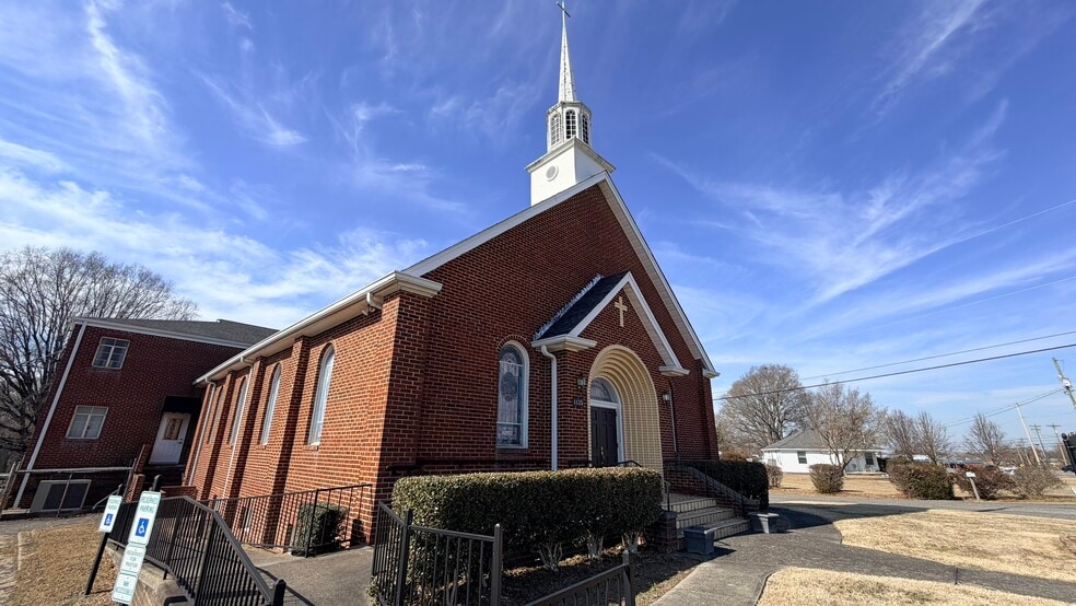 Primary Photo Of 1135 Bessemer City Rd, Gastonia Specialty For Sale