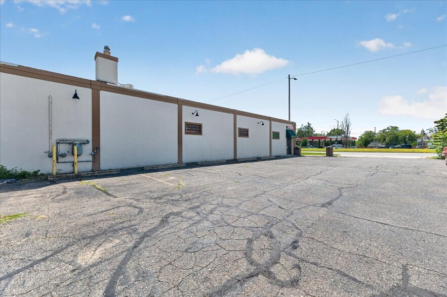 More Photos Of 26734 Michigan Ave, Inkster Freestanding For Sale
