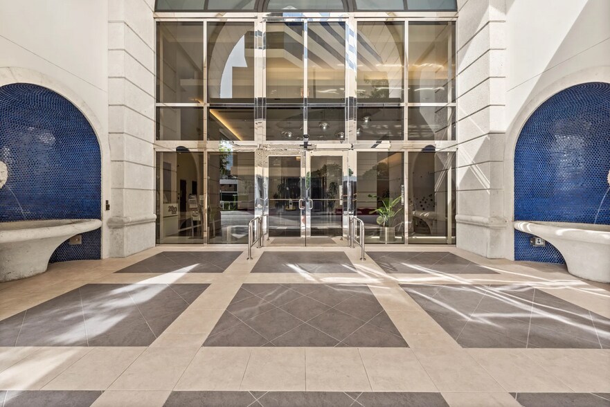More Photos Of 2020 Ponce De Leon Blvd, Coral Gables Office For Lease
