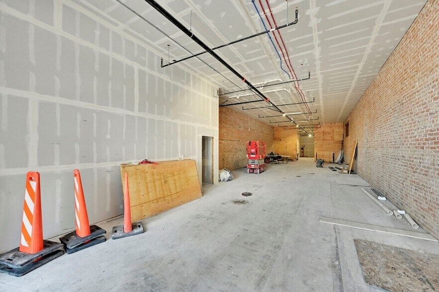 More Photos Of 2454 Washington Blvd, Ogden Office For Lease