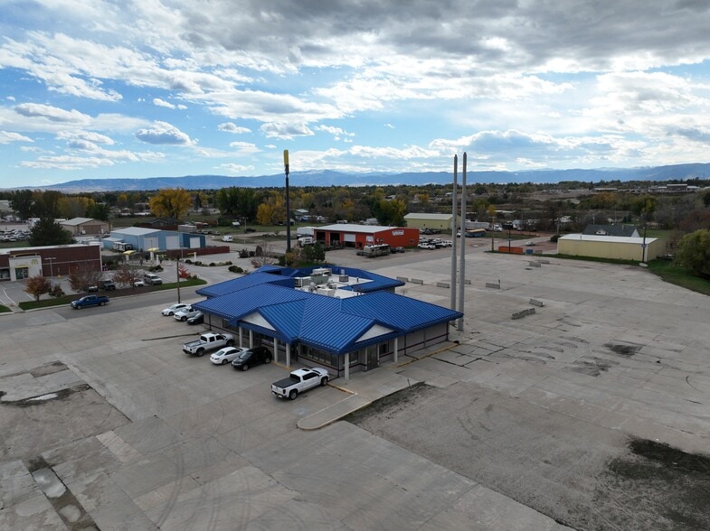 More Photos Of 2617 N Main St, Sheridan Freestanding For Sale