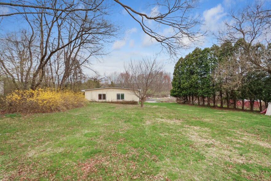 More Photos Of 2115 W Main St, Stroudsburg Service For Sale