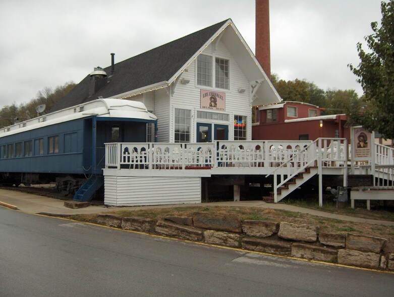 More Photos Of 100 S Main St, Parkville Restaurant For Sale