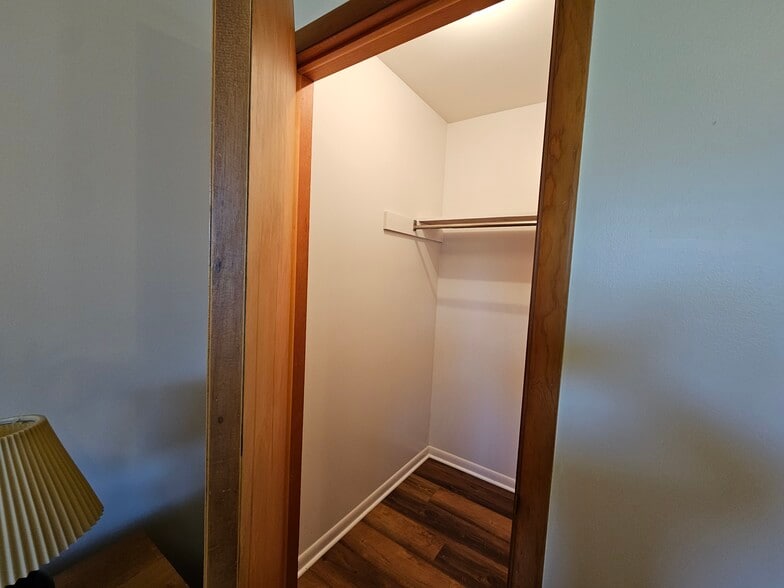 More Photos Of 5000 Fergus Rd, Saint Charles Religious Facility For Sale