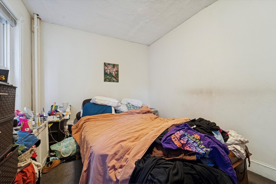 More Photos Of 222 Lippincott Ave, Ardmore Apartments For Sale