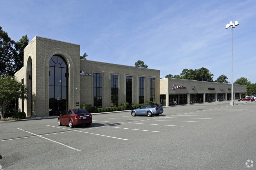 More Photos Of 102-400 Westwood Shopping Ctr, Fayetteville Unknown For Lease