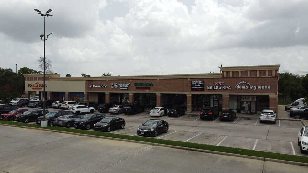 More Photos Of 12620 Woodforest Blvd, Houston Unknown For Lease