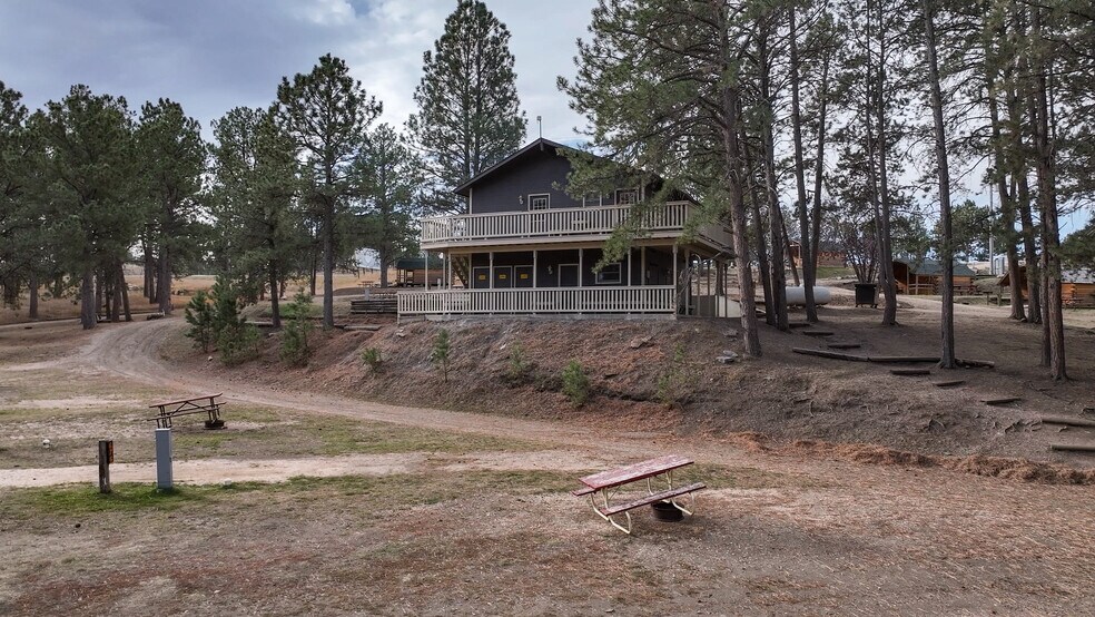 More Photos Of 1116 N 5th St, Custer Trailer Camper Park For Sale