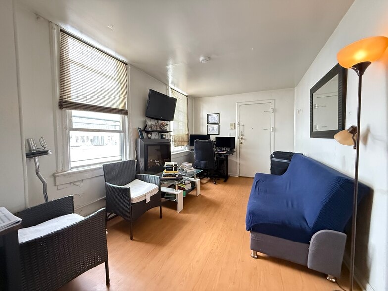 More Photos Of 615 Summit Ave, Union City Apartments For Sale