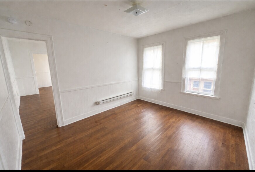 More Photos Of 335 Shonnard St, Syracuse Apartments For Sale