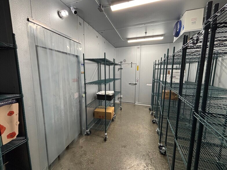 More Photos Of 17531 Griffin Ln, Huntington Beach Food Processing For Sale