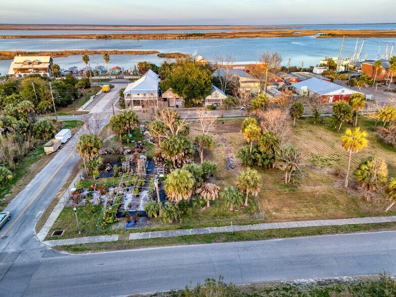More Photos Of Market Street, Apalachicola Land For Sale
