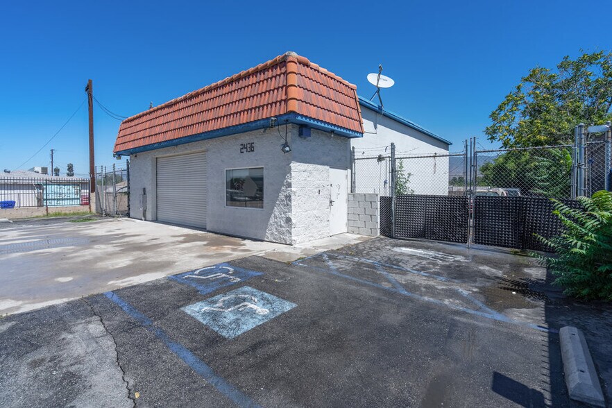 More Photos Of 2436 5th St, Highland Warehouse For Sale