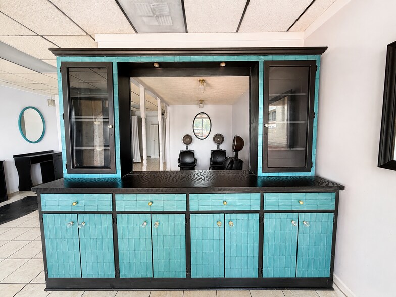 More Photos Of 2901 University Ave, Columbus Freestanding For Lease