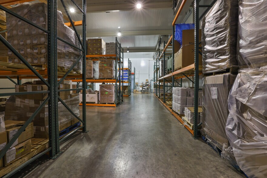 More Photos Of 800 Salinas Rd, San Juan Bautista Distribution For Lease