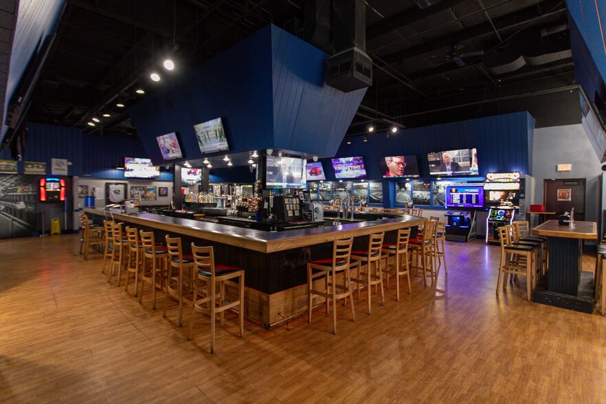 More Photos Of 1121 5th St S, Great Falls General Retail For Sale