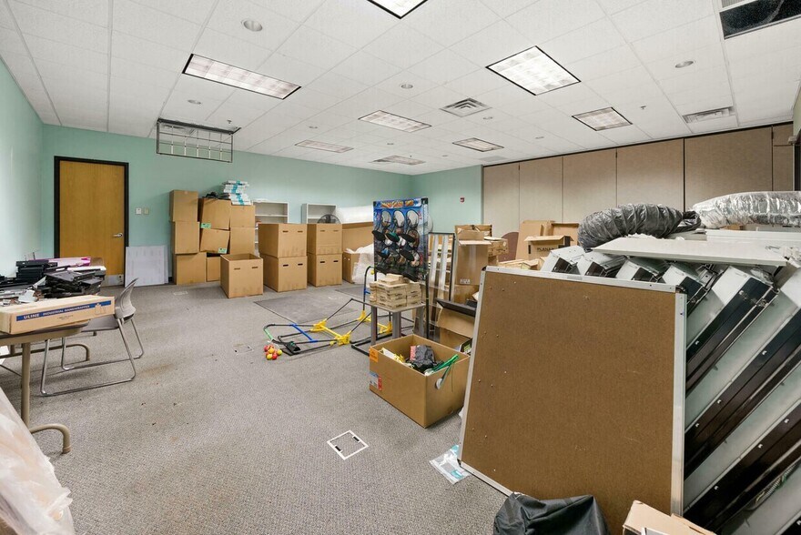 More Photos Of 200 N Richard Jackson Blvd, Panama City Beach Office For Sale