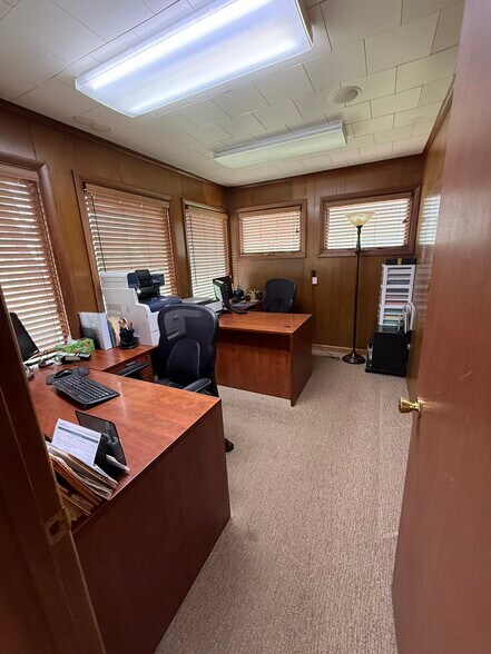 More Photos Of 1117 Clark St, Cambridge Medical For Sale