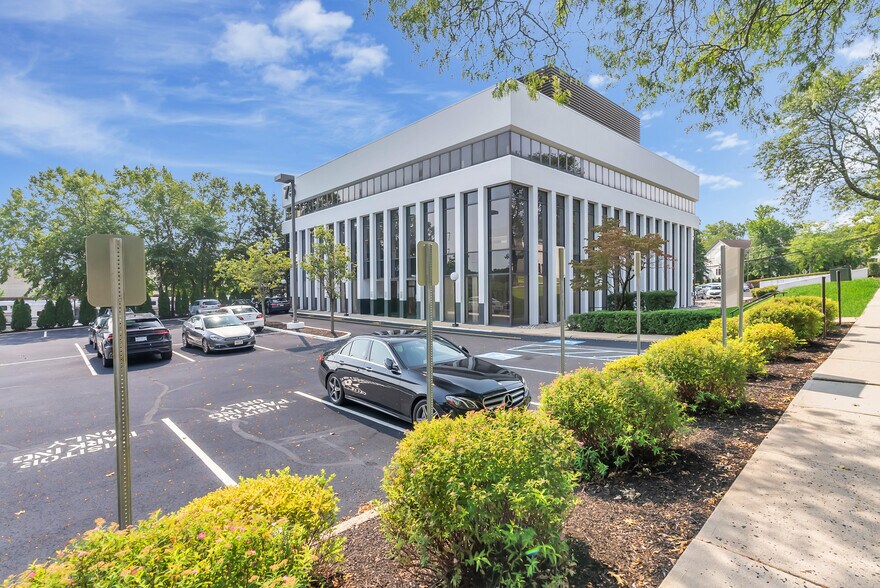 More Photos Of 75 Lincoln Hwy, Iselin Medical For Lease