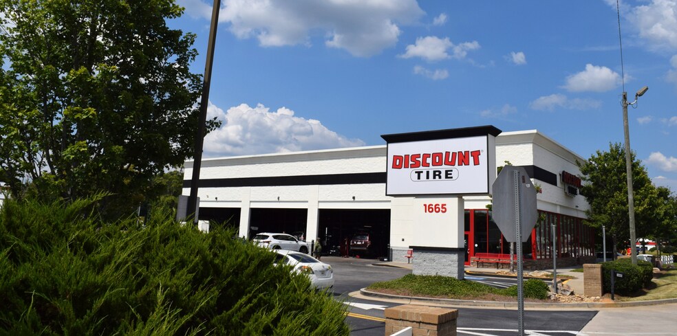 More Photos Of 1665 Highway 138 SE, Conyers Auto Repair For Sale