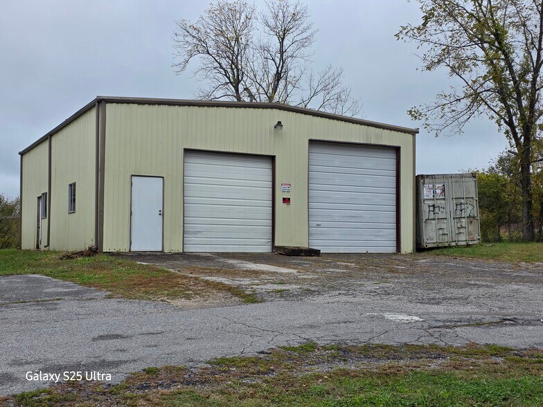 More Photos Of 3300 A Blue Hill Rd, Rogers Industrial For Sale
