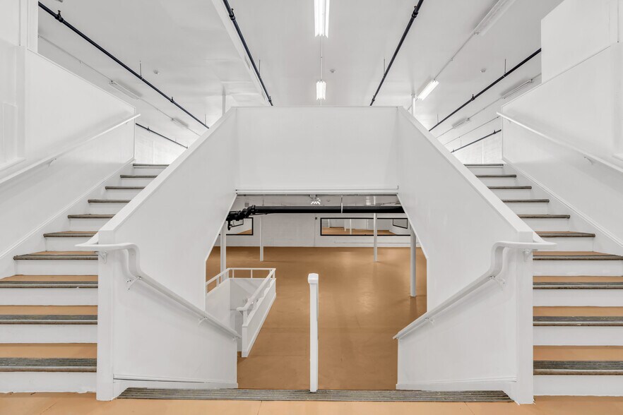 More Photos Of 1 American Legion Dr, Keyport General Retail For Lease